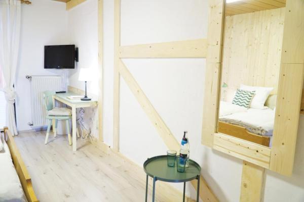 Haus Am Heiner Geissler Platz By Landgasthof Zickler Gleisweiler Eksteriør billede